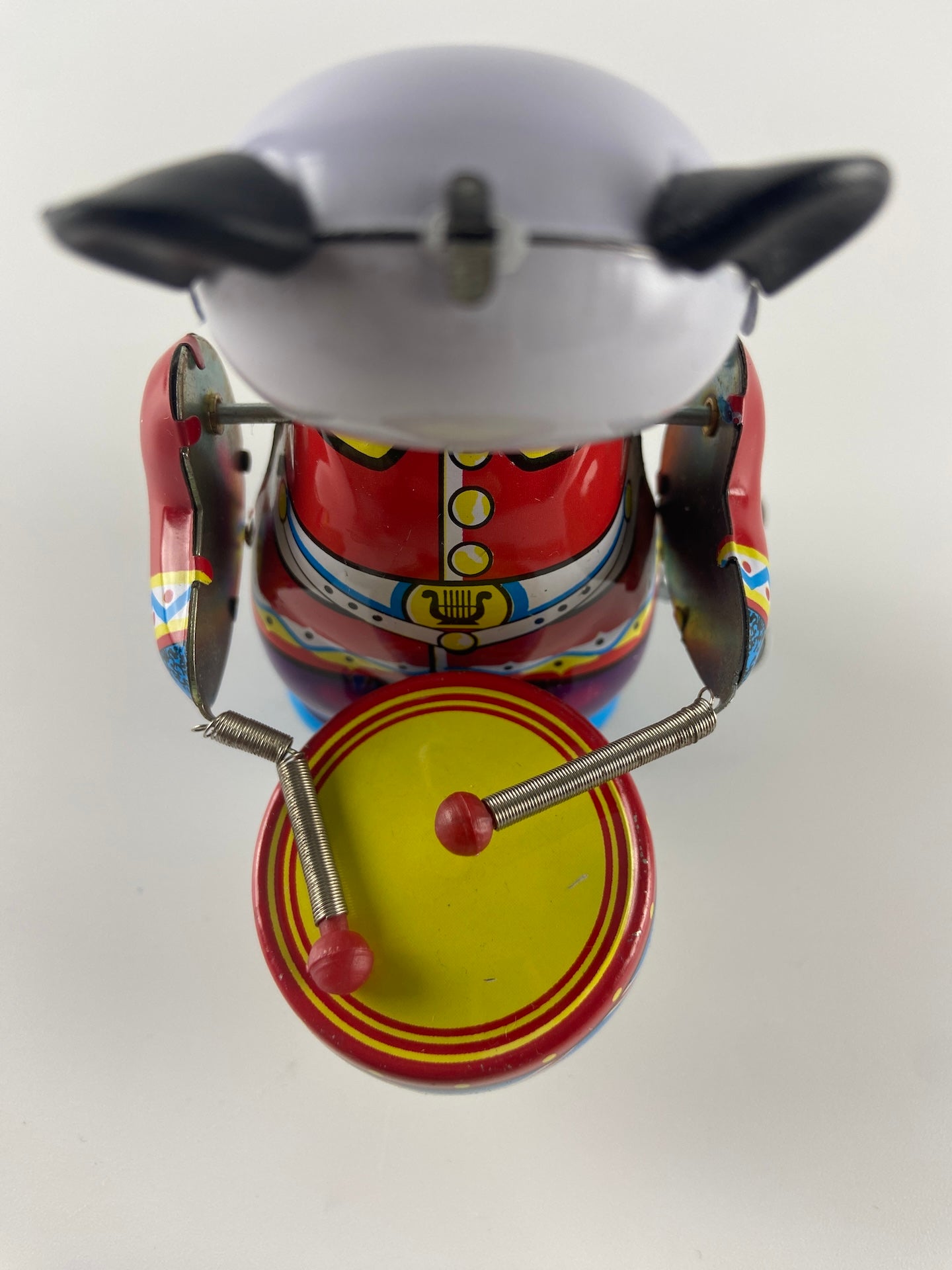 CLOCKWORK Panda Drummer | Panda ca tocar tambor em folha de metal