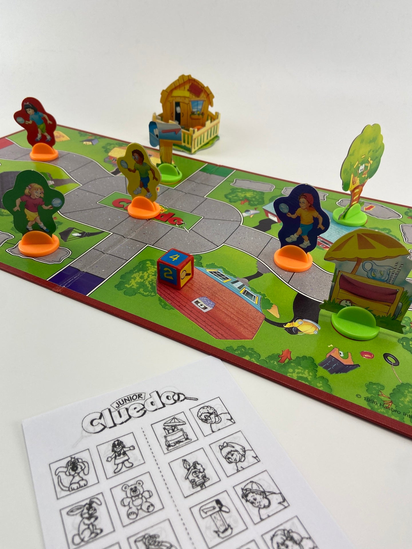 HASBRO Cluedo Junior