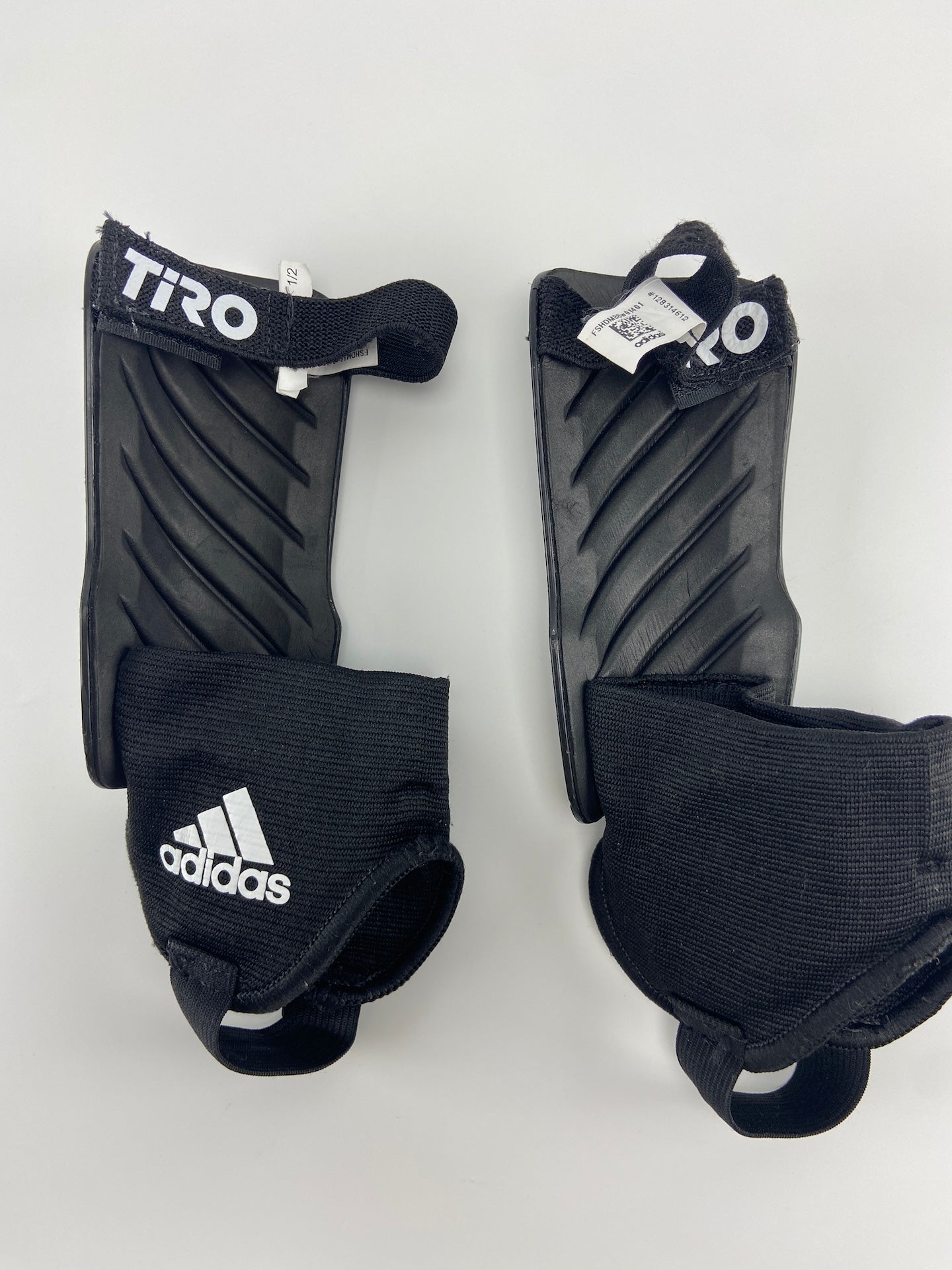 ADIDAS Caneleiras de futebol
