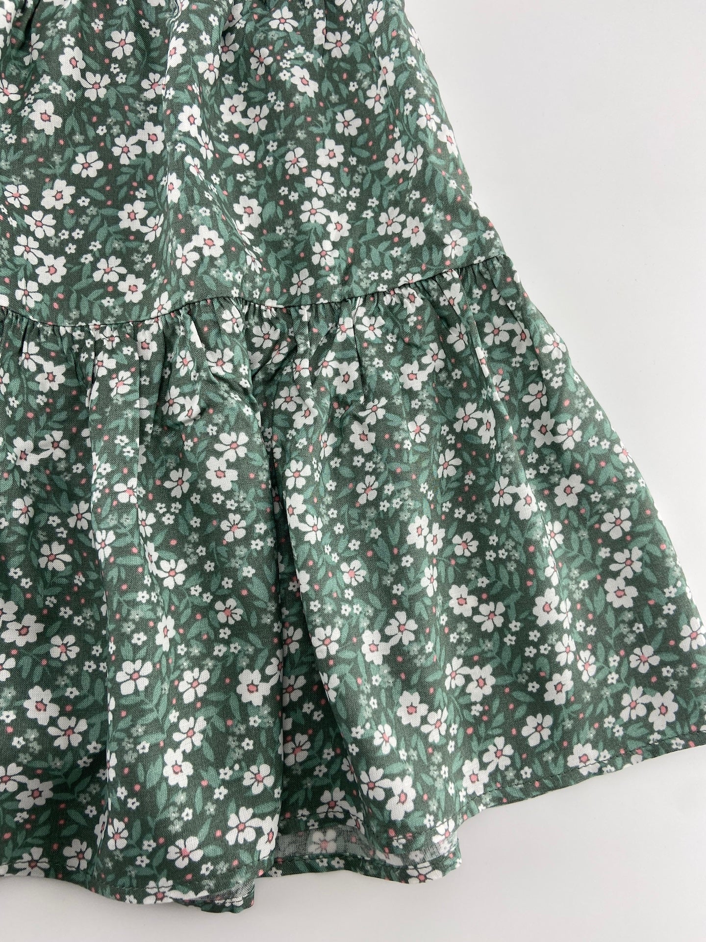 H&M Saia rodada
