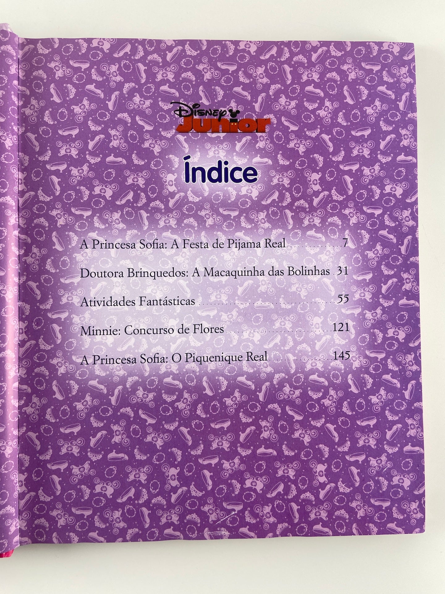 O livro completo Meninas de Minnie, Princesa Sofia e Dra Brinquedos