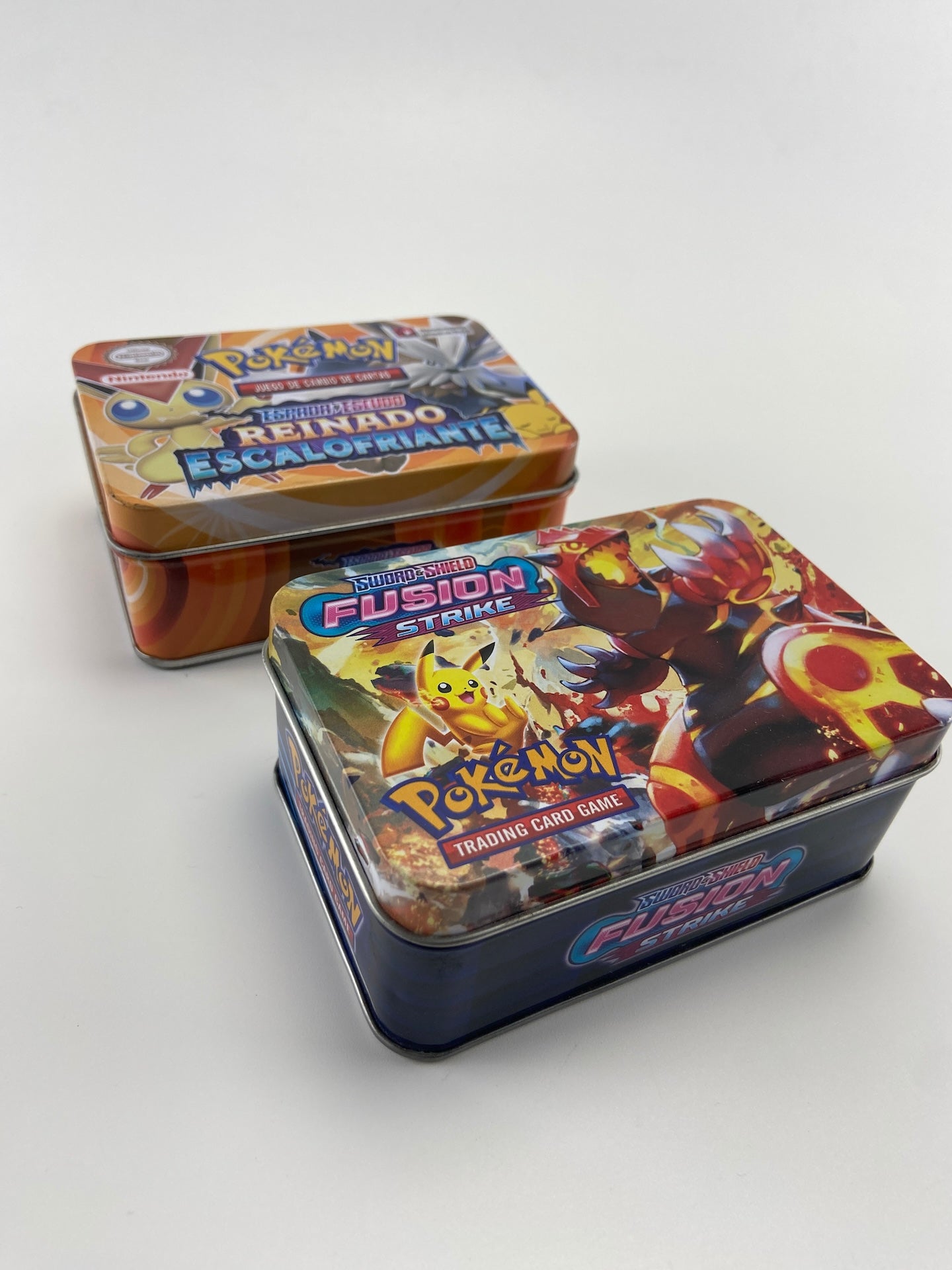 POKÉMON Conjunto de 2 caixas de cartas