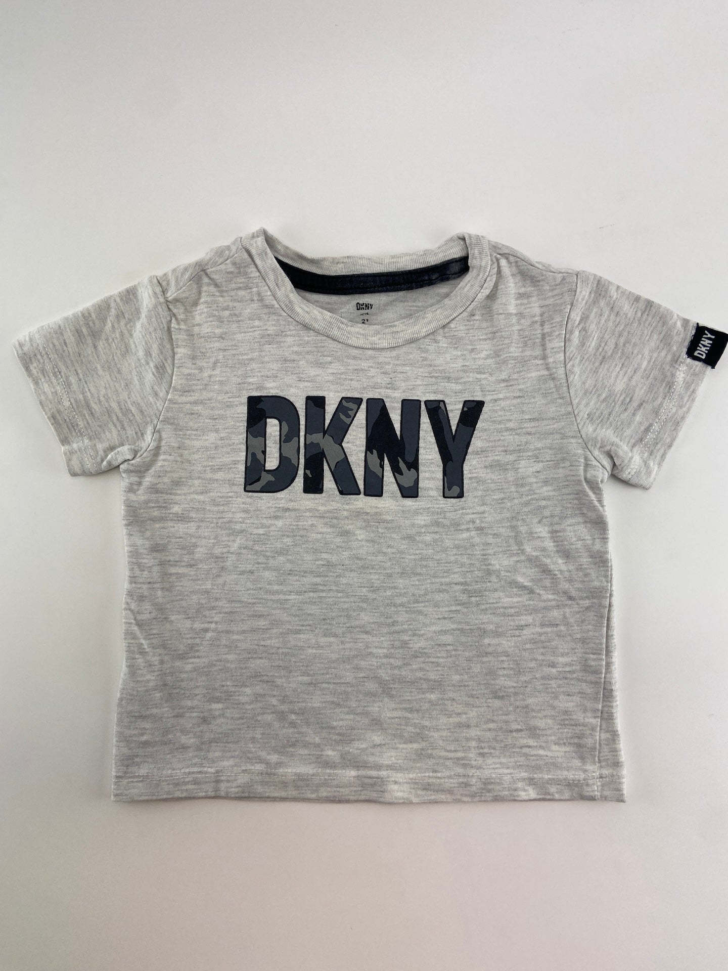 DKNY T-shirt