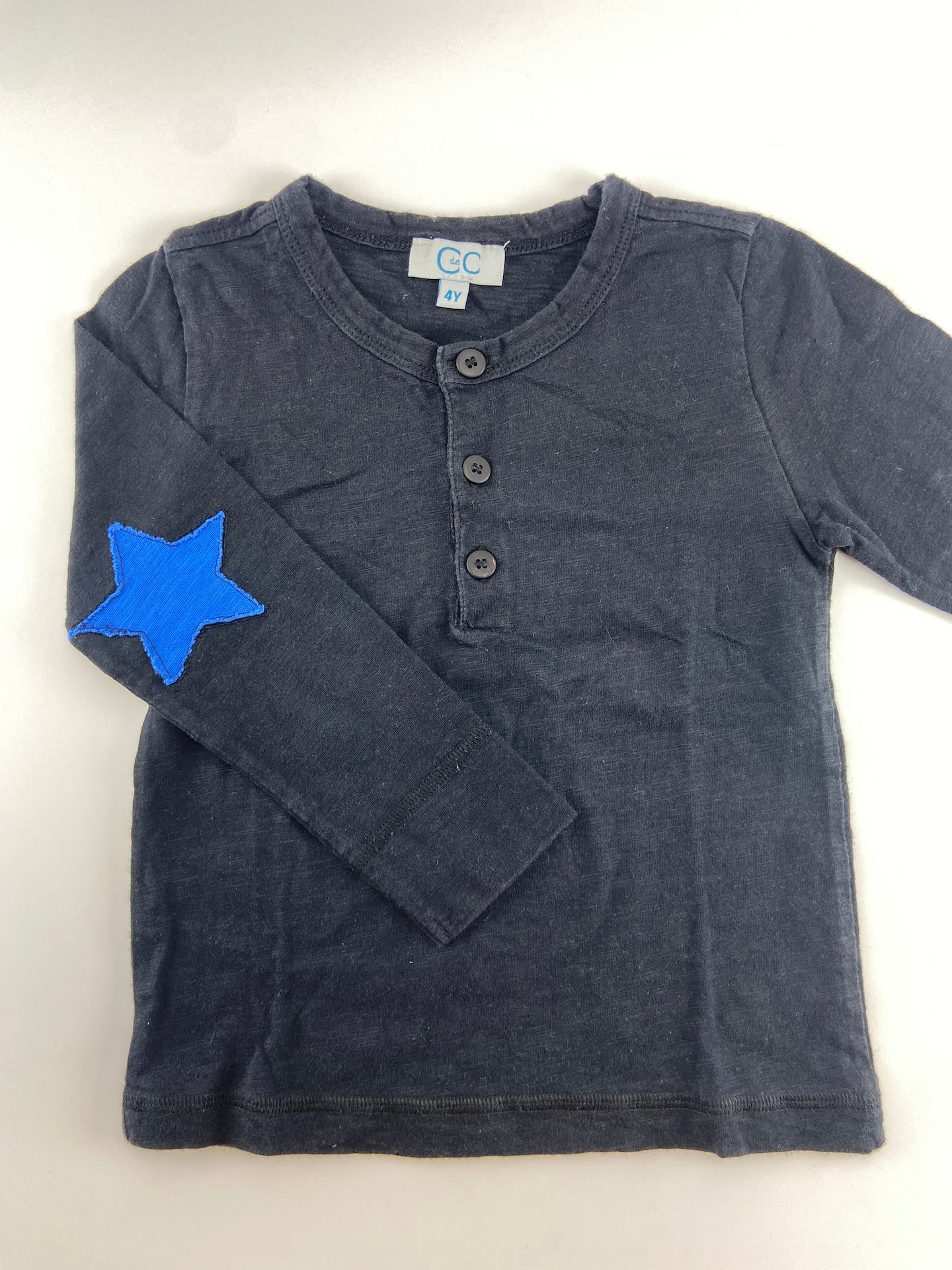 C DE C Longsleeve com estrelas