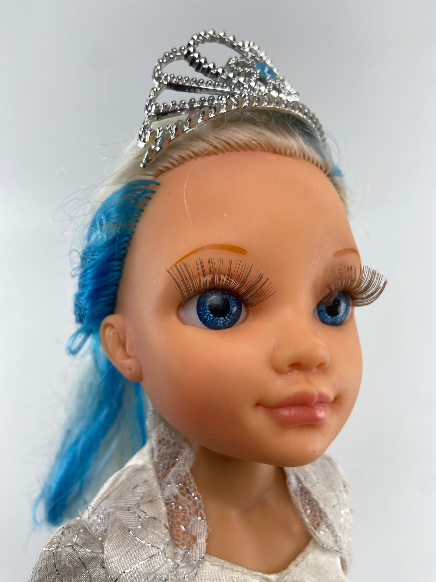 FAMOSA Nancy Princesa de Cristal