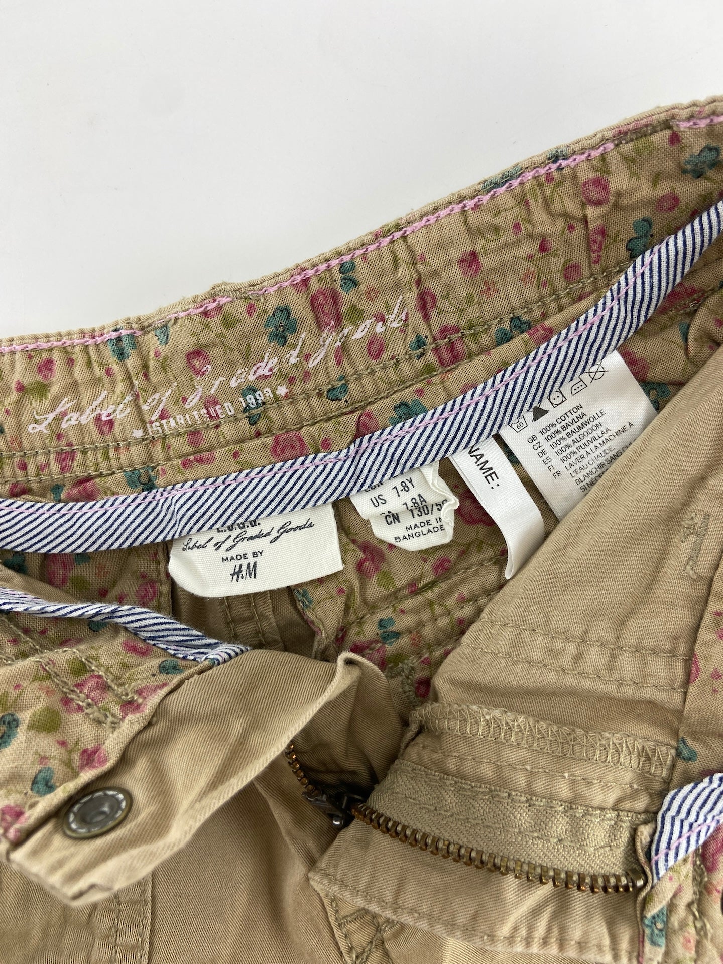 H&M Calções com bolsos