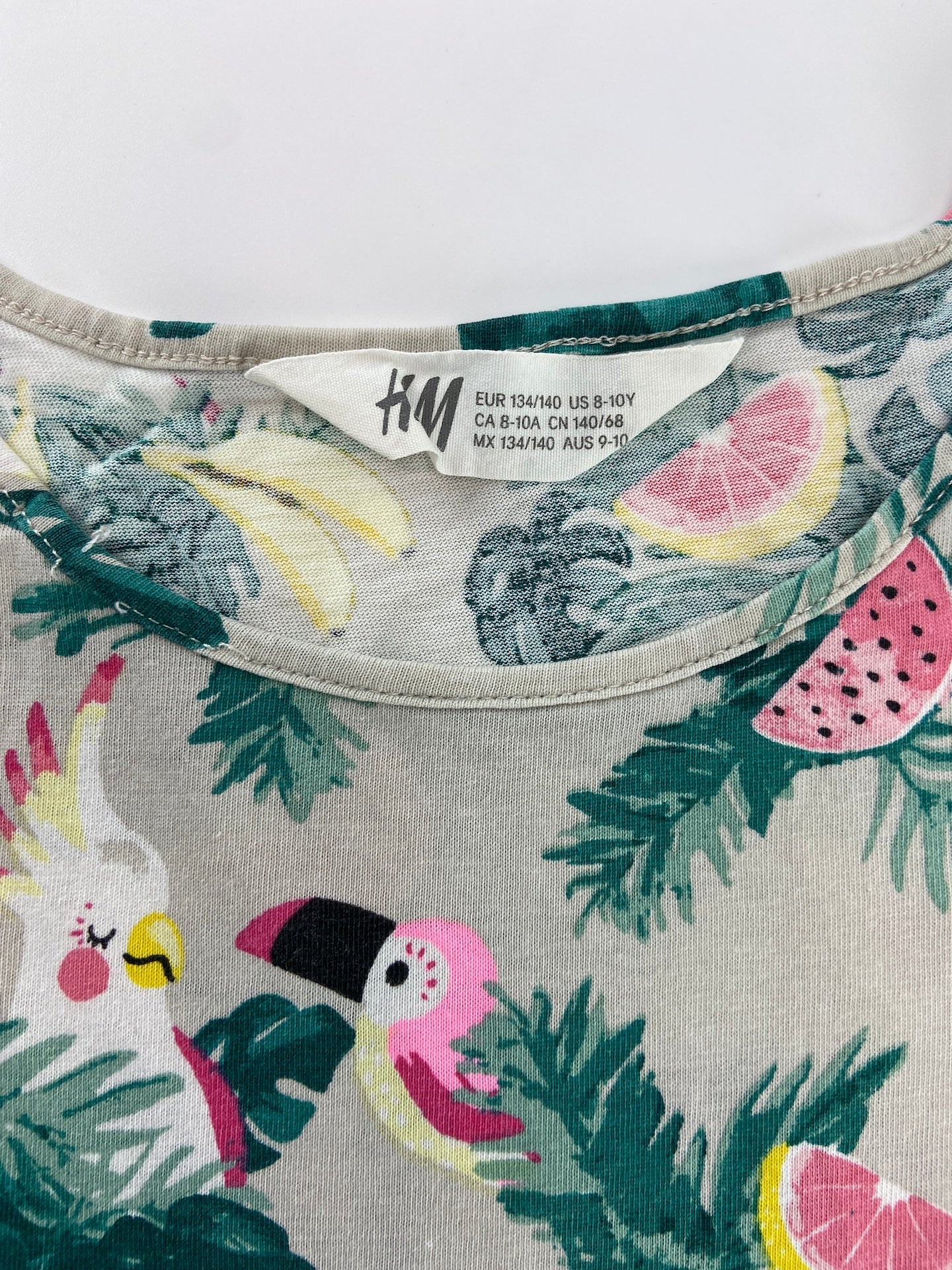 H&M Vestido padrão tropical