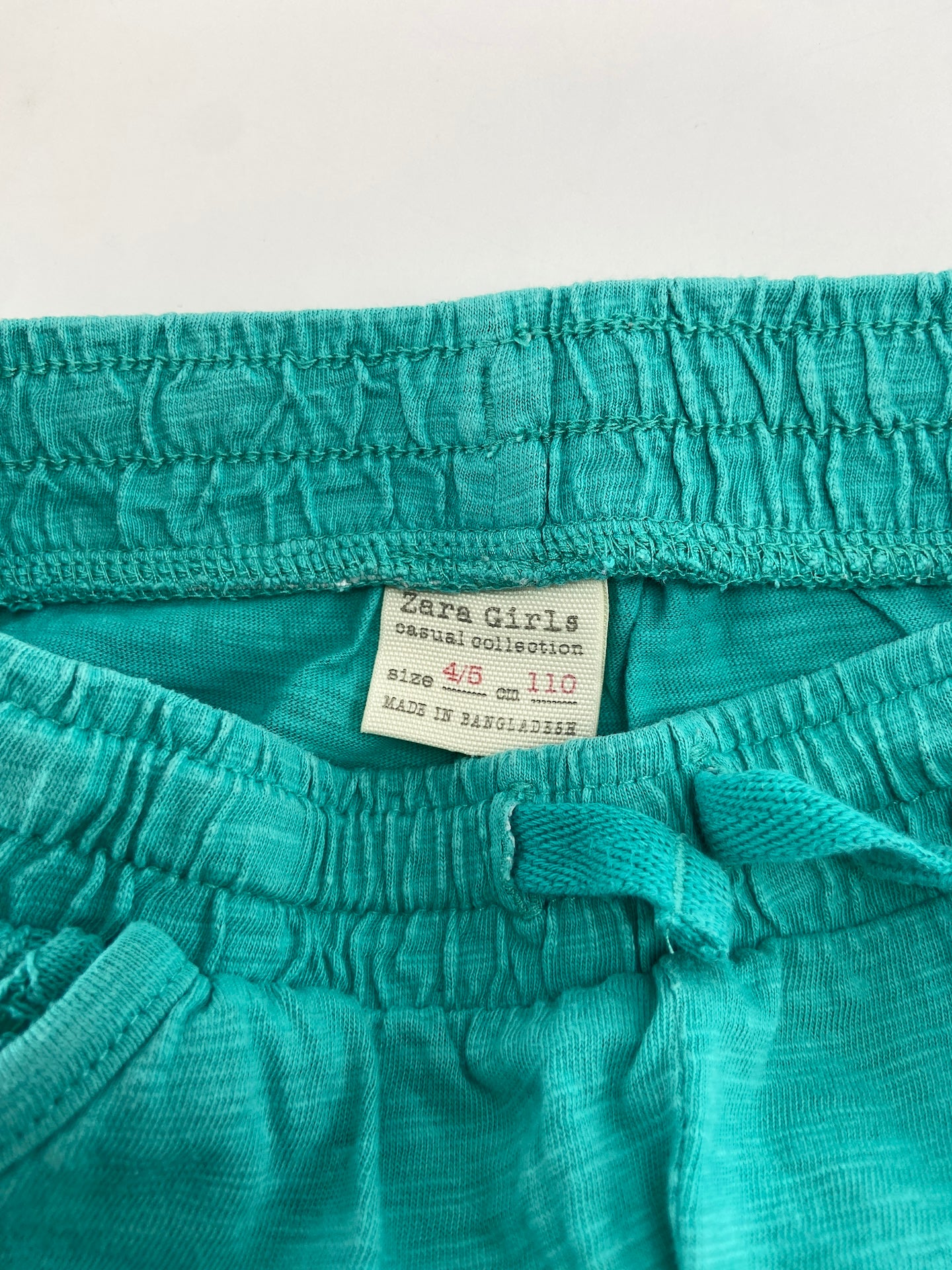 ZARA Calções com bordado nos bolsos