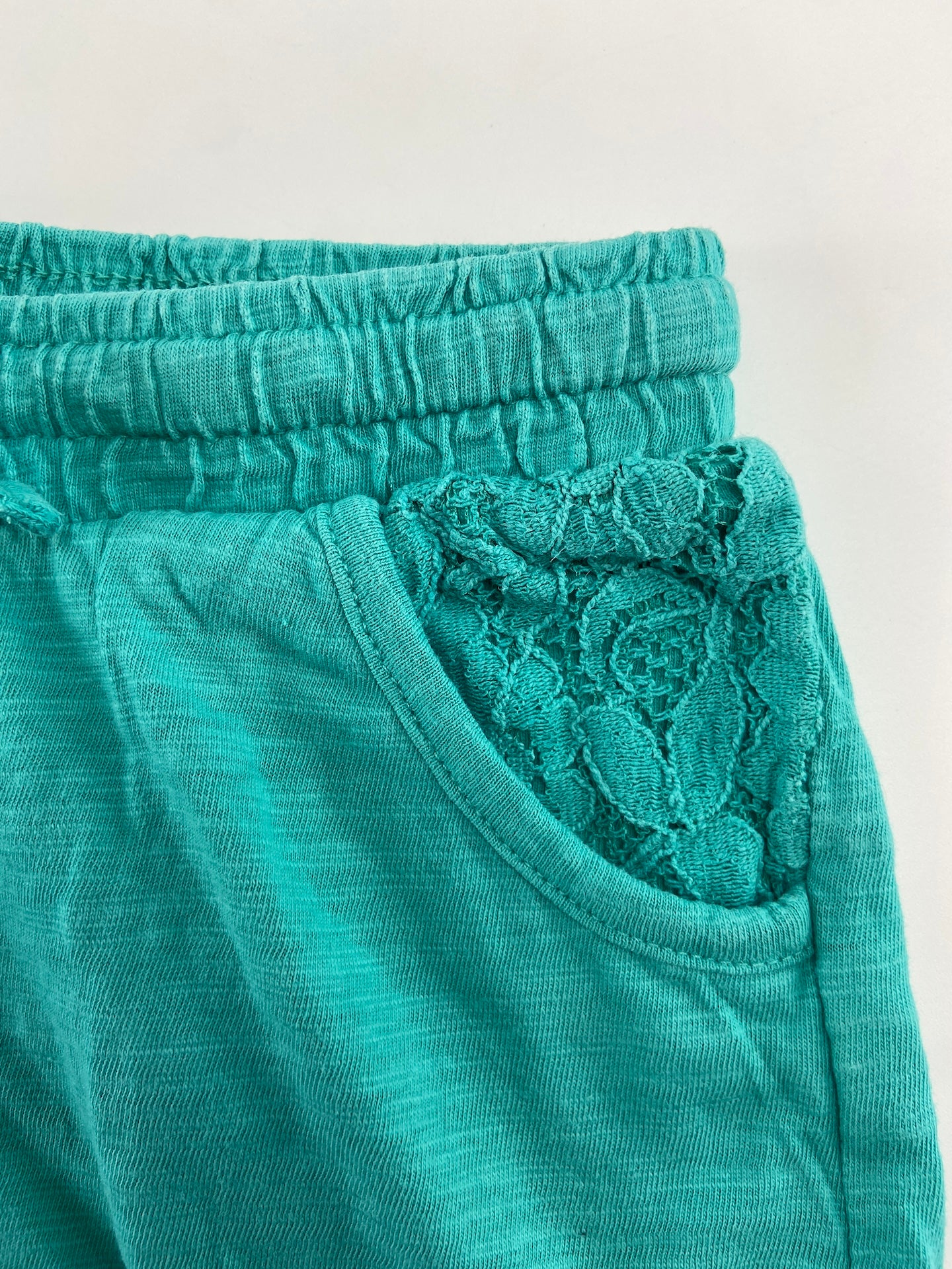ZARA Calções com bordado nos bolsos