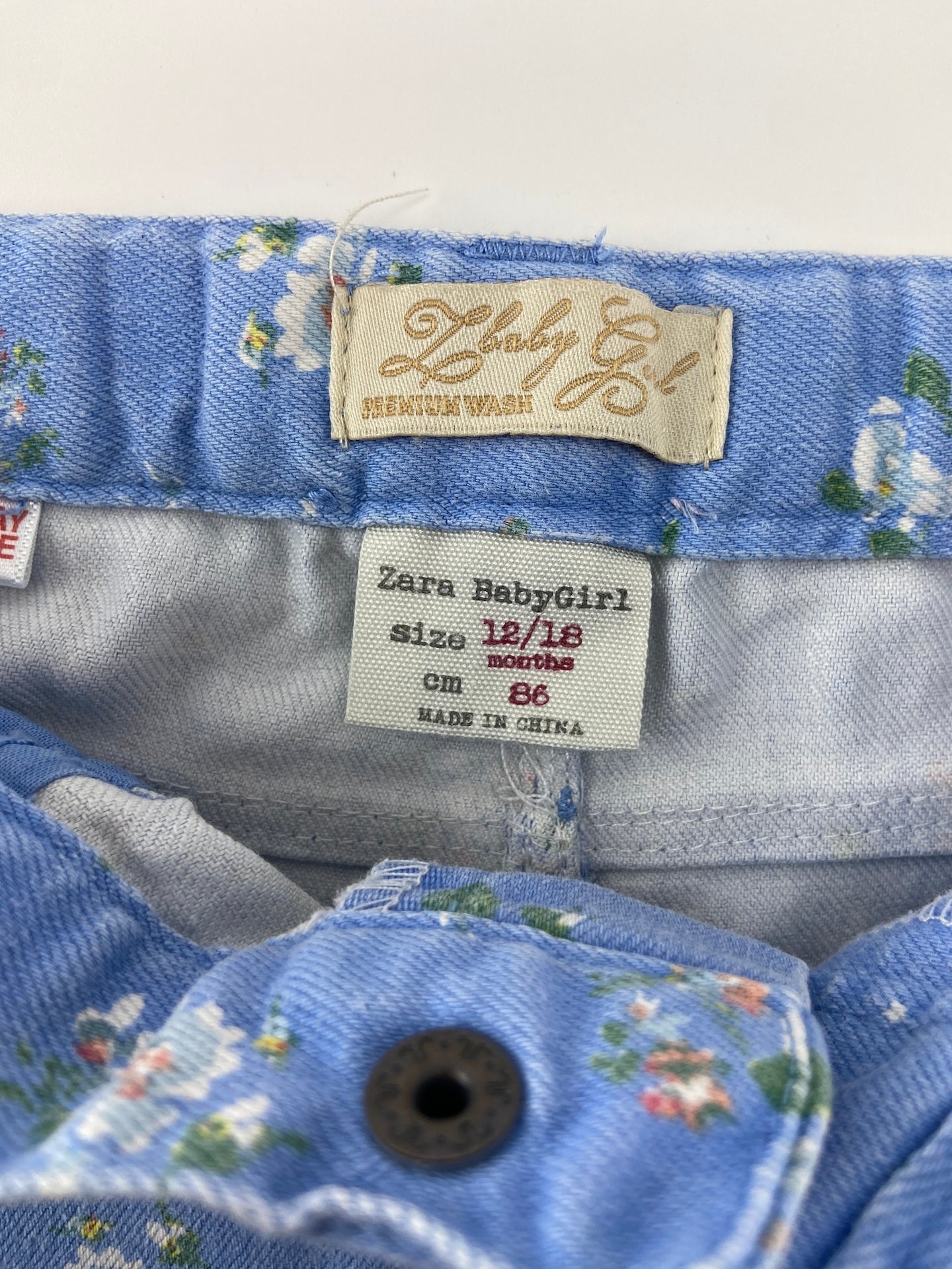 ZARA Calças com flores