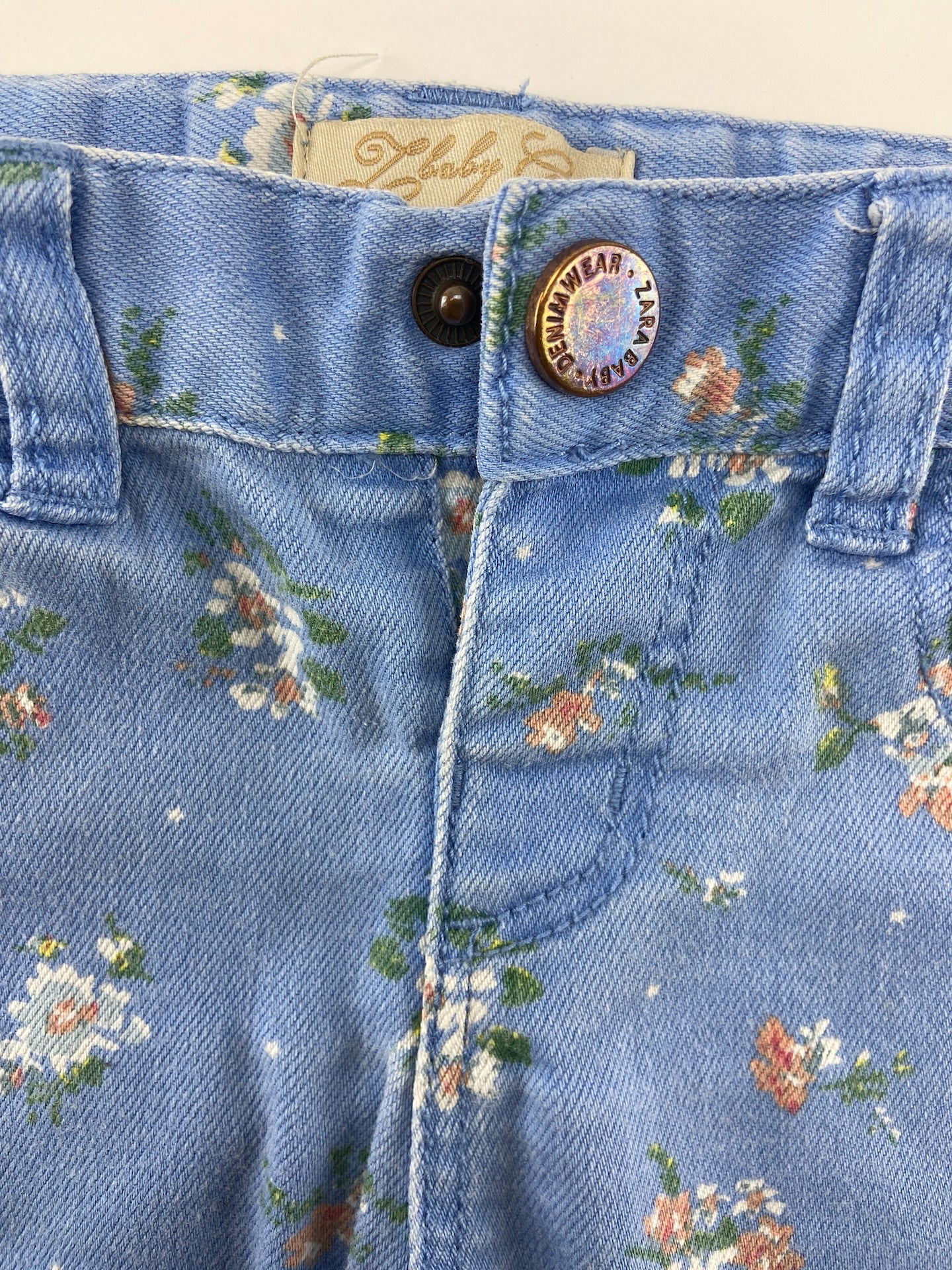 ZARA Calças com flores