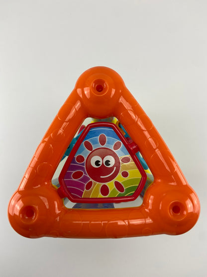 PLAYGO Triangulo de actividades bebé