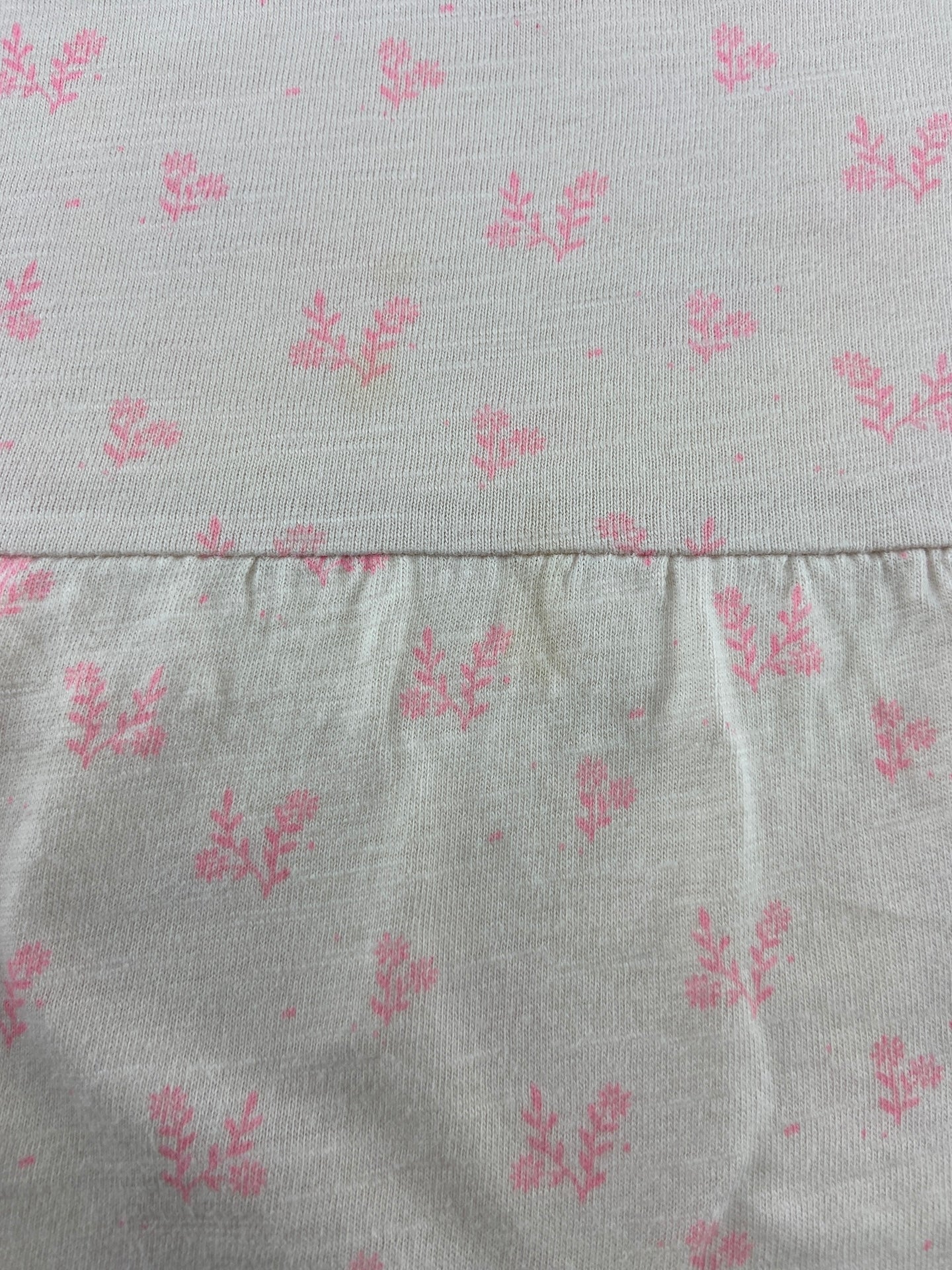 ZARA T-shirt com folho na manga