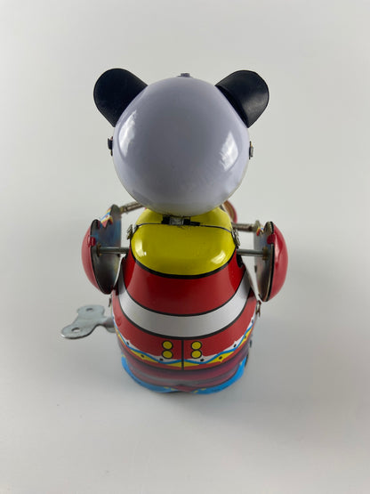 CLOCKWORK Panda Drummer | Panda ca tocar tambor em folha de metal