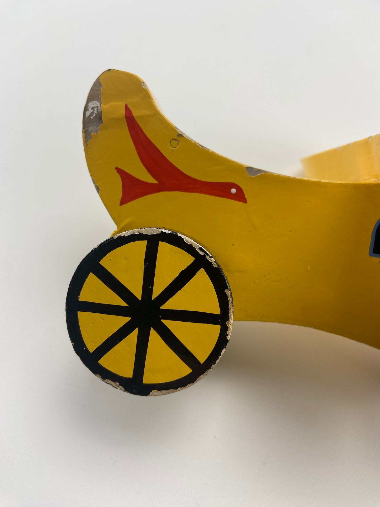 Avião de madeira