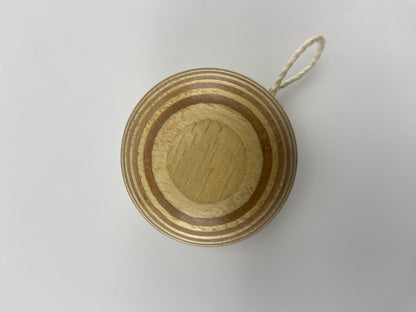 Ioiô de madeira