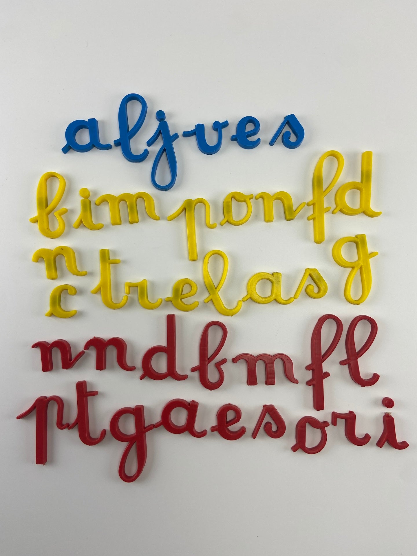 Letras manuscritas magnéticas