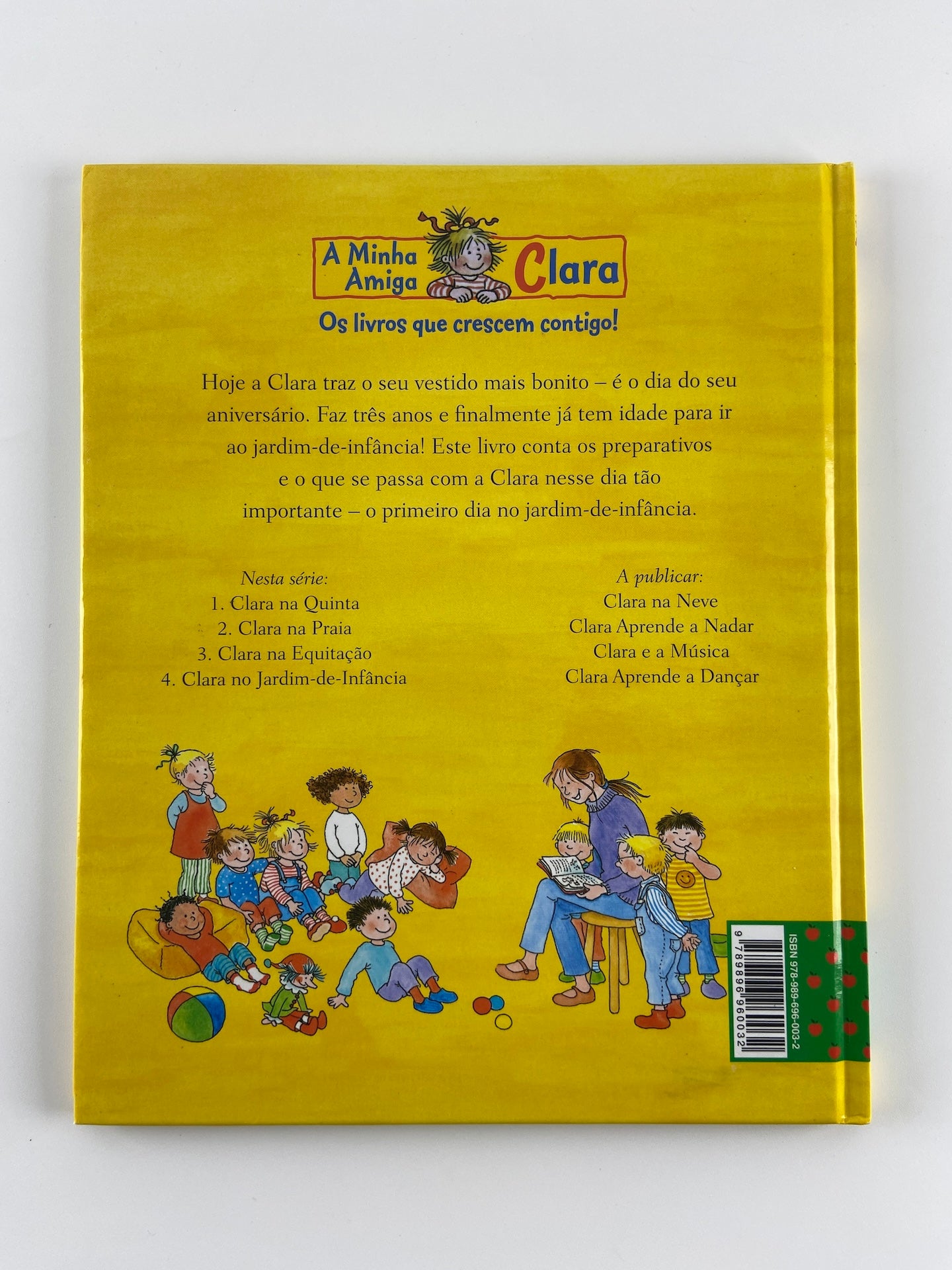 Clara no jardim-de-infância de Liane Schneider