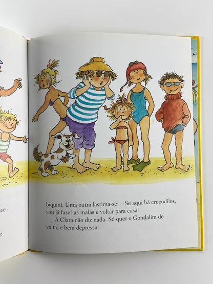 Clara na Praia de Liane Schneider