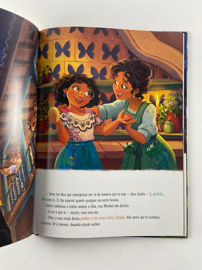 O livro do filme Encanto da Disney