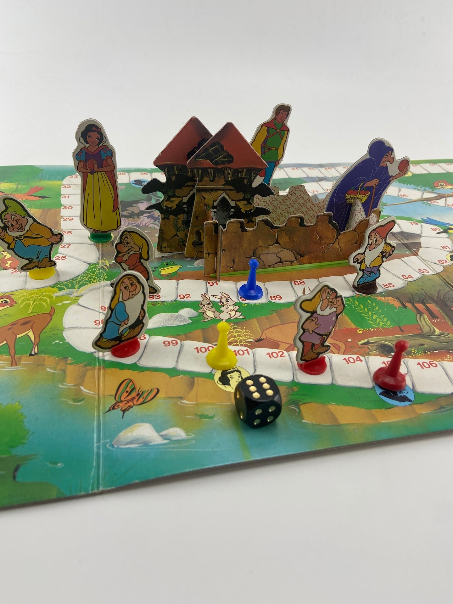 MAJORA Salva a Branca de Neve | Disney