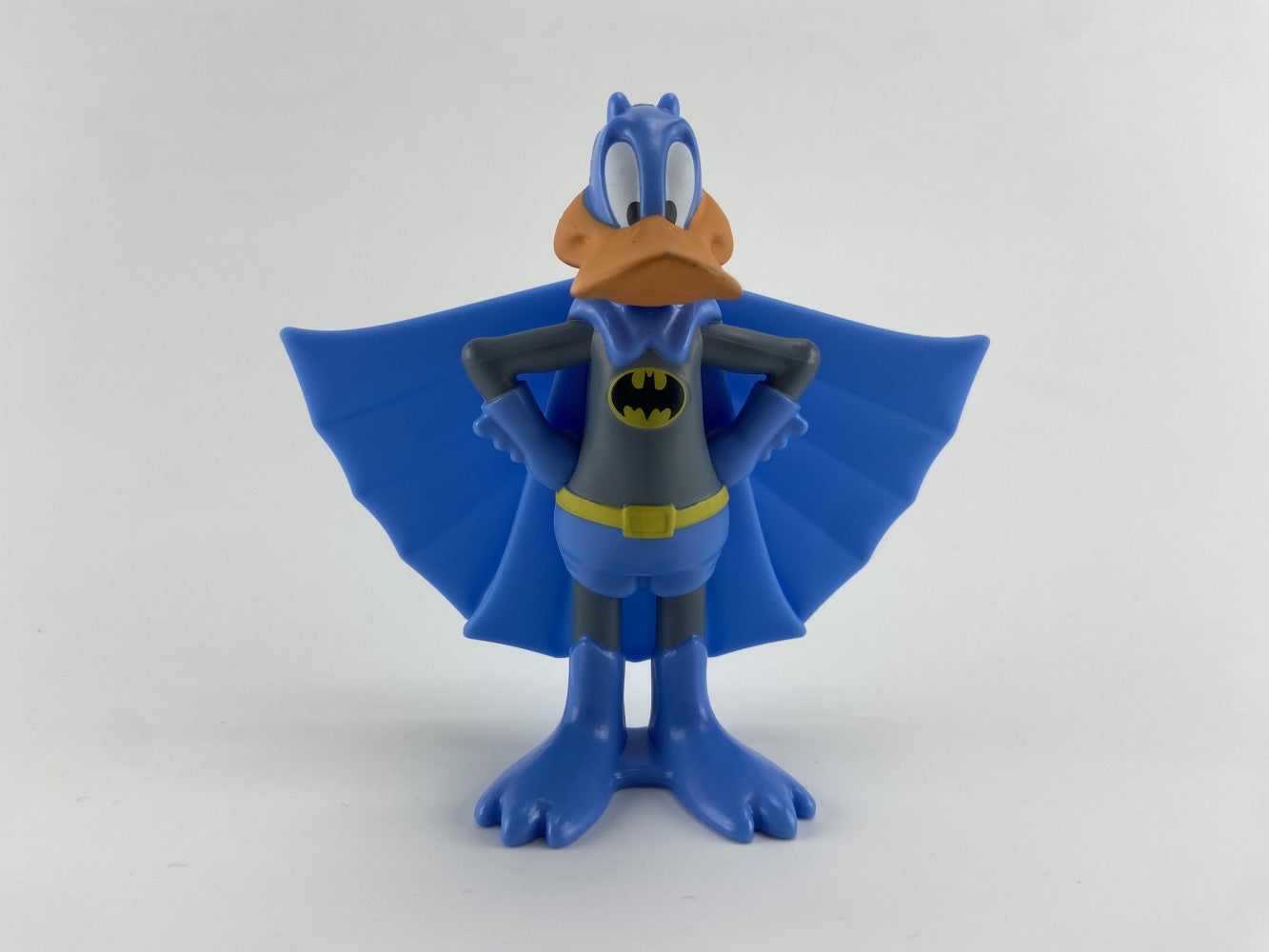 LOONEY TUNES Duffy Duck Batman