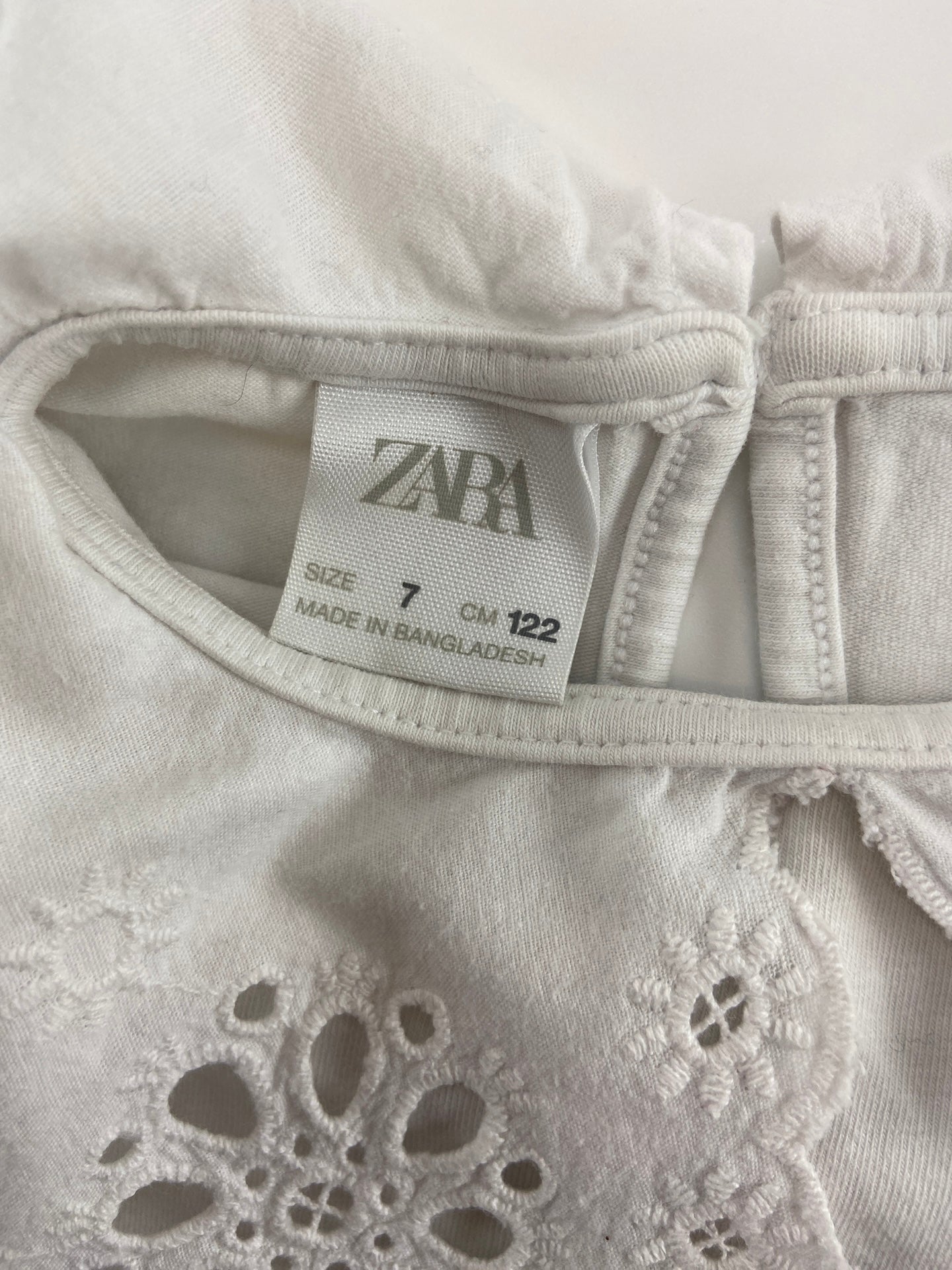 ZARA Longsleeve com gola boradada