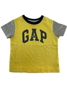 GAP T-shirt