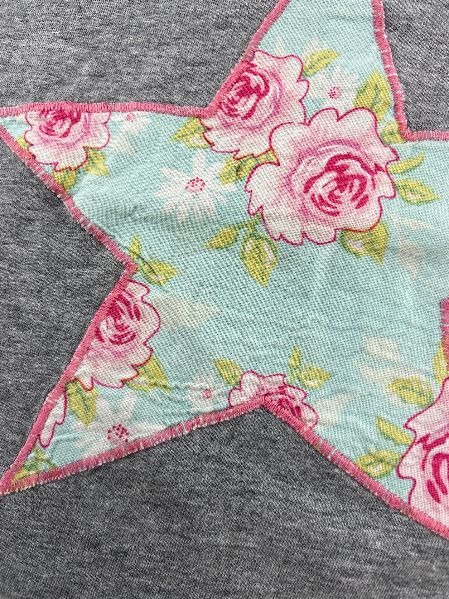 Longsleeve com estrela e folho