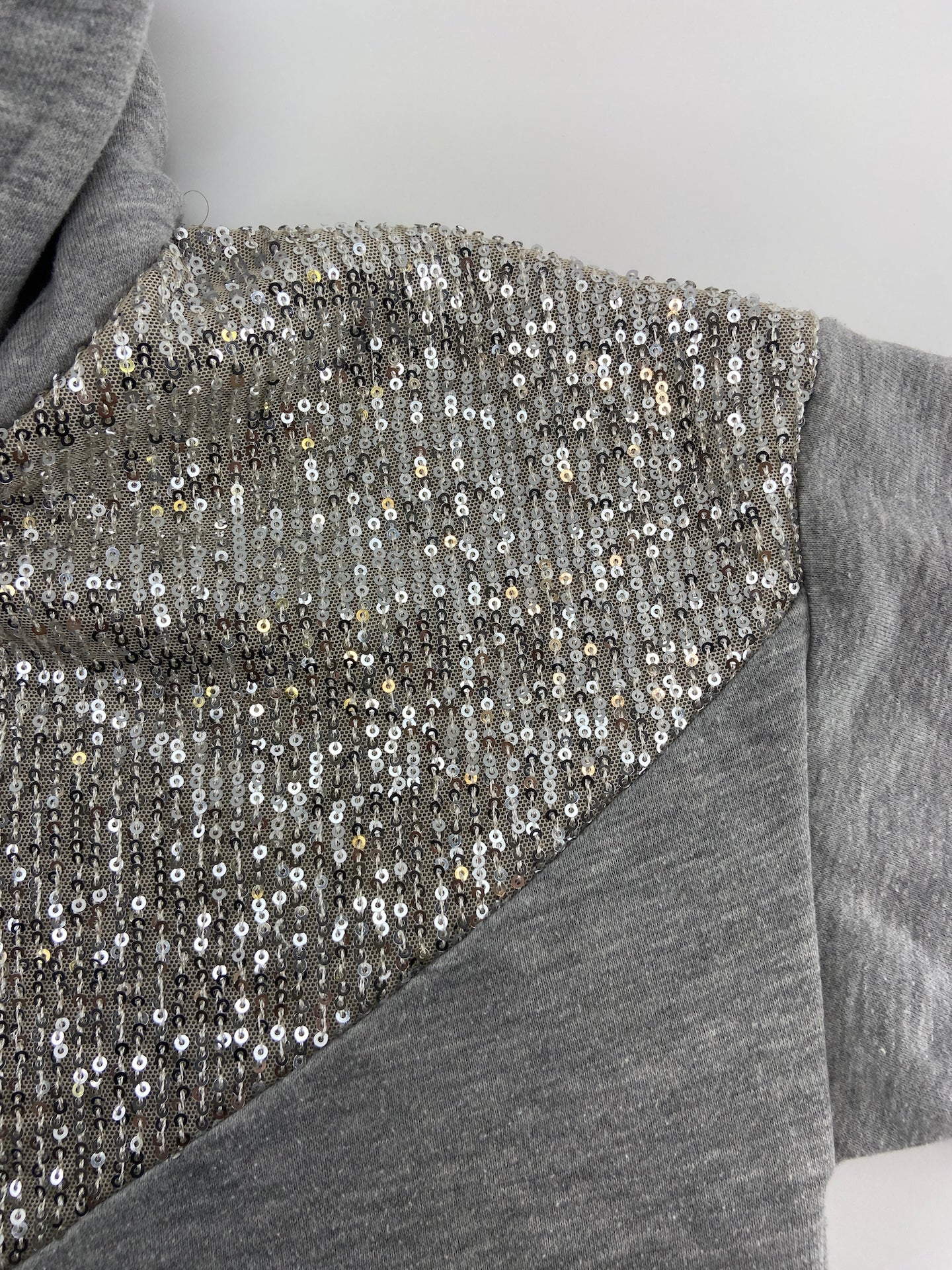 ZARA Sweatshirt de capuz com lantejoulas