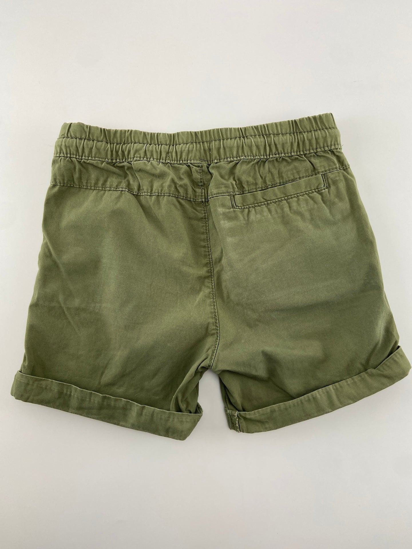Calções com bolsos