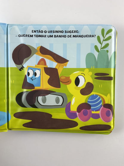 Os brinquedos tomam banho