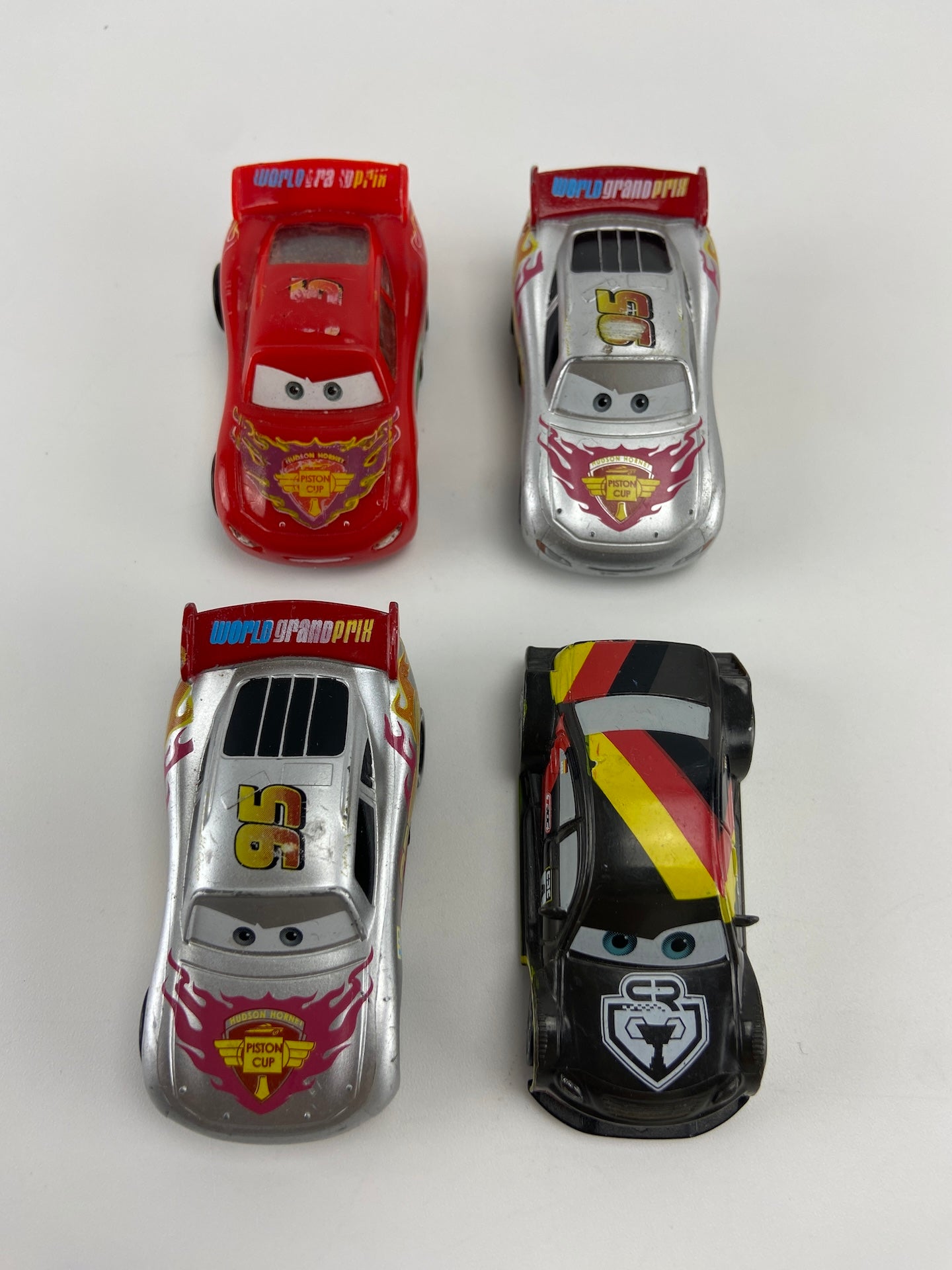 DISNEY Conjunto carros Faísca McQueen