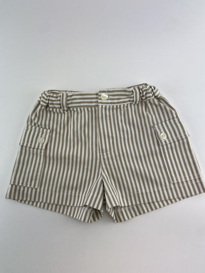 PÓ DE TALCO Calções às riscas.