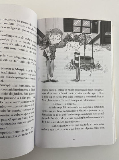 Puto Normal e os Supervilões